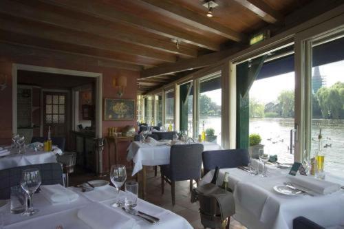 Hotel Restaurant 'T Jagershuis เอาเดอแคร์กอันเดออัมสเตล ร้านอาหาร รูปภาพ